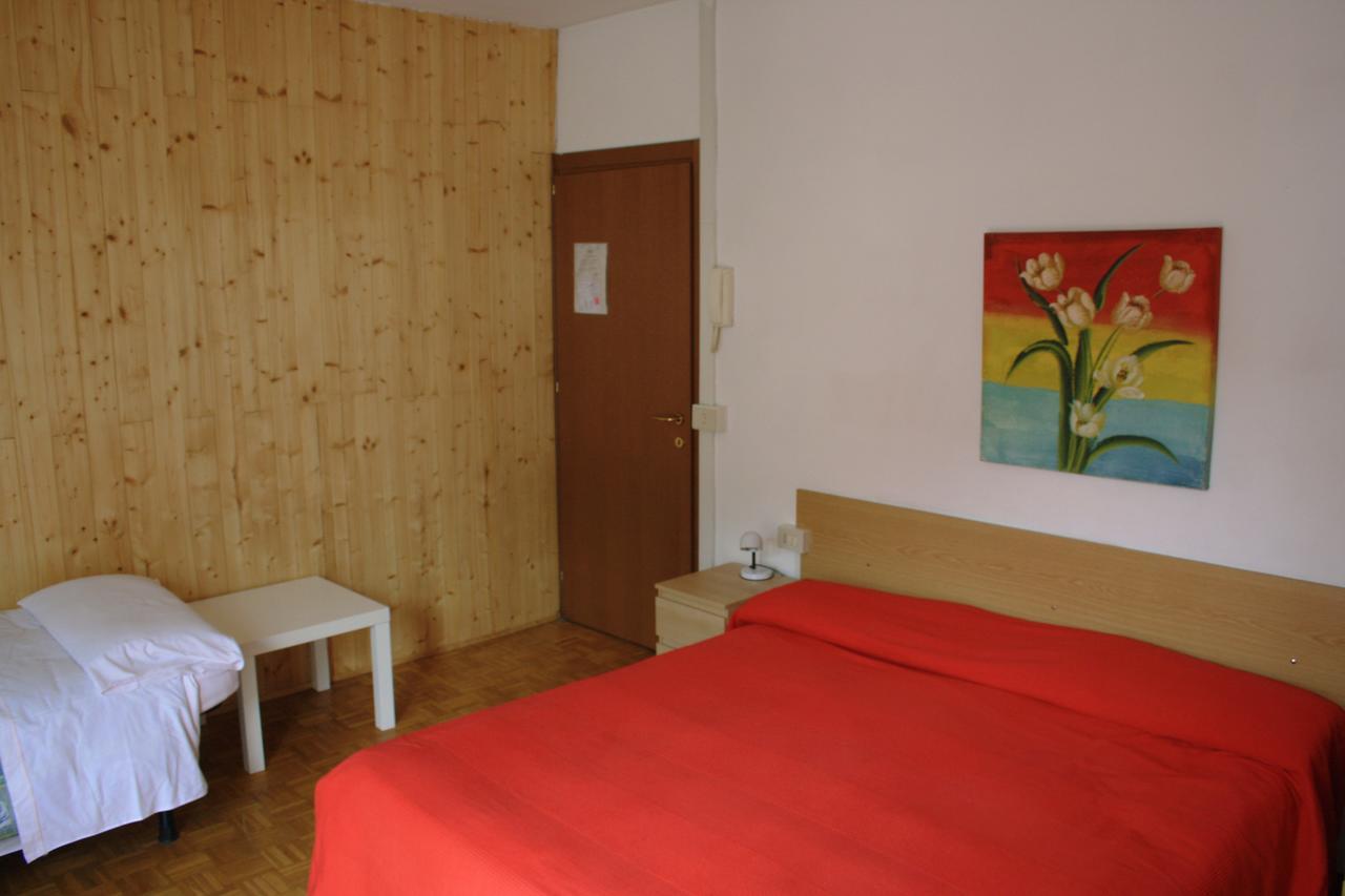 Albergo della Posta Clusone Esterno foto