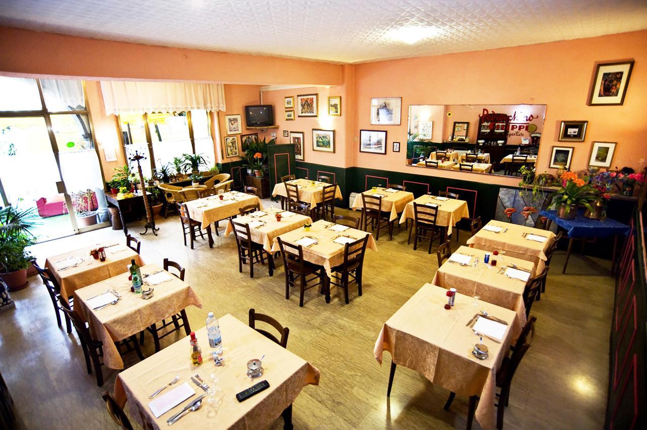Albergo della Posta Clusone Esterno foto
